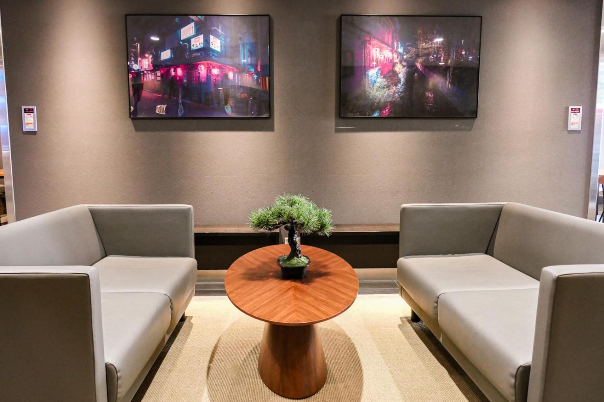Hotel Wayfarer Shinsaibashi Osaka Esterno foto
